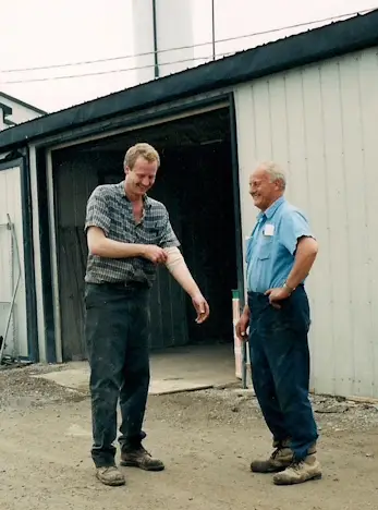 img-hero-ourstory-andy-herb-1