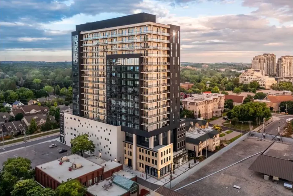 657_181-King-St-Waterloo-4